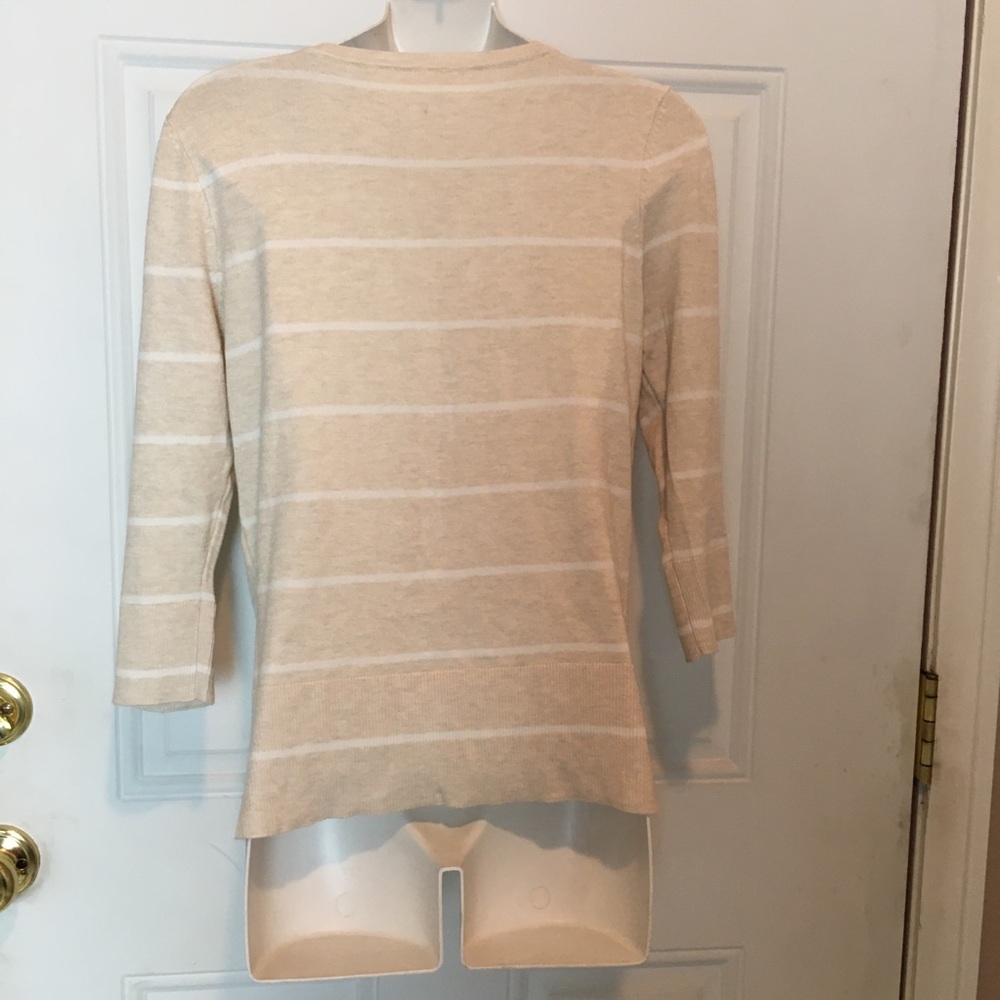 Cream Jacket 🧥✨ - Picture 2 of 3